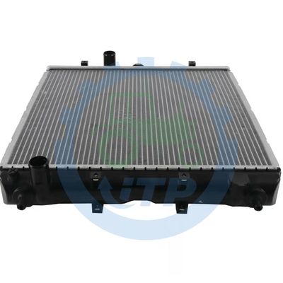 Radiatore 3C001-17100 dei pezzi di ricambio del trattore di M5660 M7040 M5140 Kubota